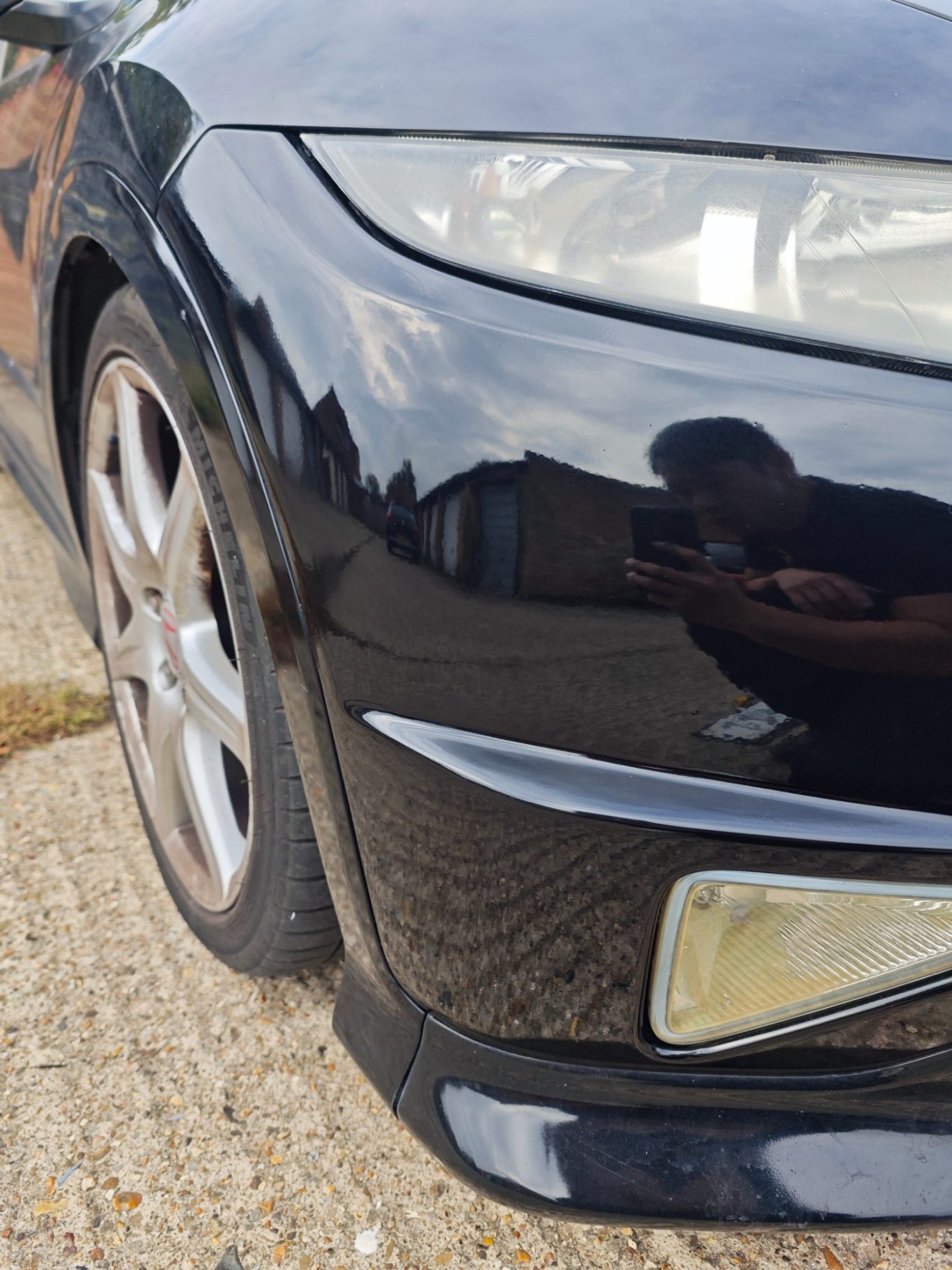 After After car Front bumper scuff repair - Bodywork Repair service @ Sprayworkz in Reading Berkshire